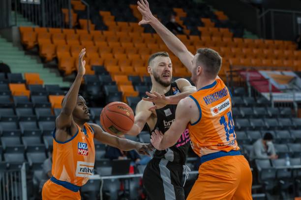 步行者都显 步行者都显